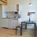 Апартаменти Urban By Bestchoice - Free Parking - Self Check-in *