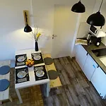Urban By Bestchoice - Free Parking - Self Check-in Апартаменти *